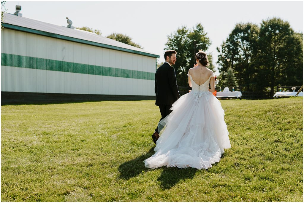 red riding hood stables wedding