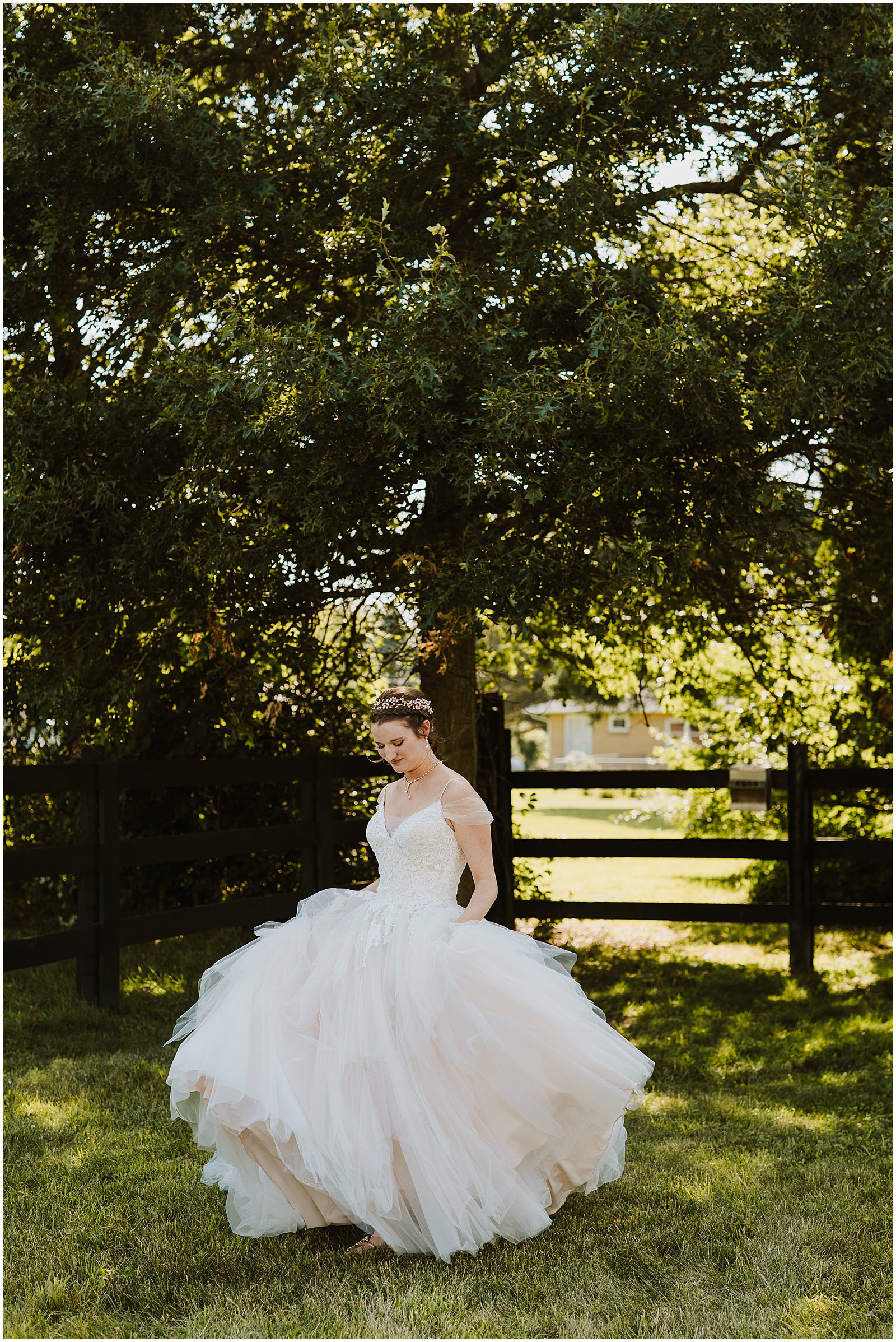 red riding hood stables wedding