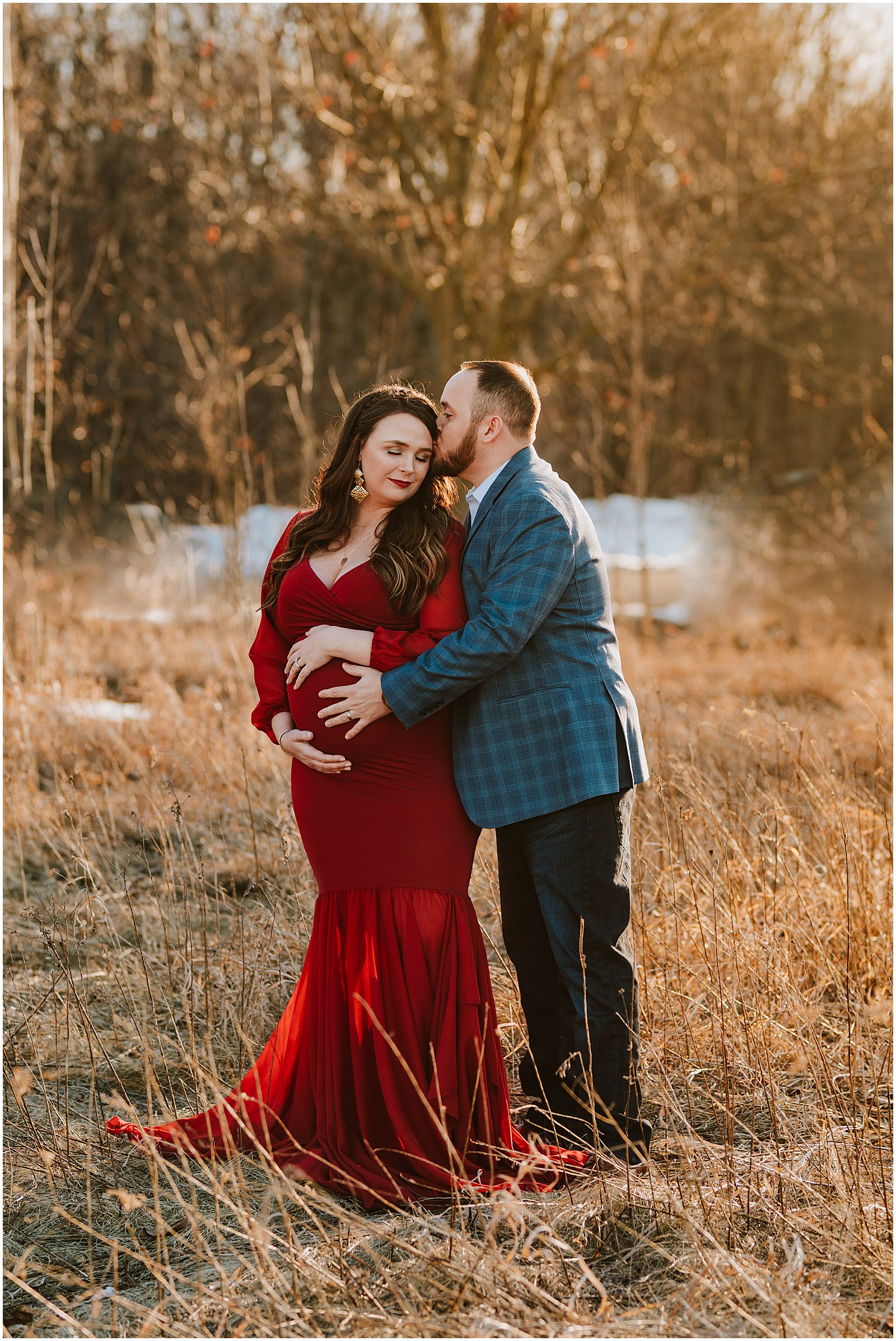 Winter Maybury State Park Maternity Session
