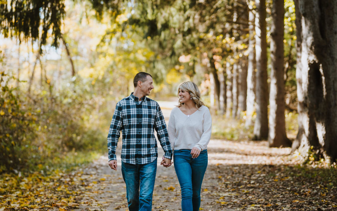 Fall Stony Creek Engagement Session | Christy & Kevin