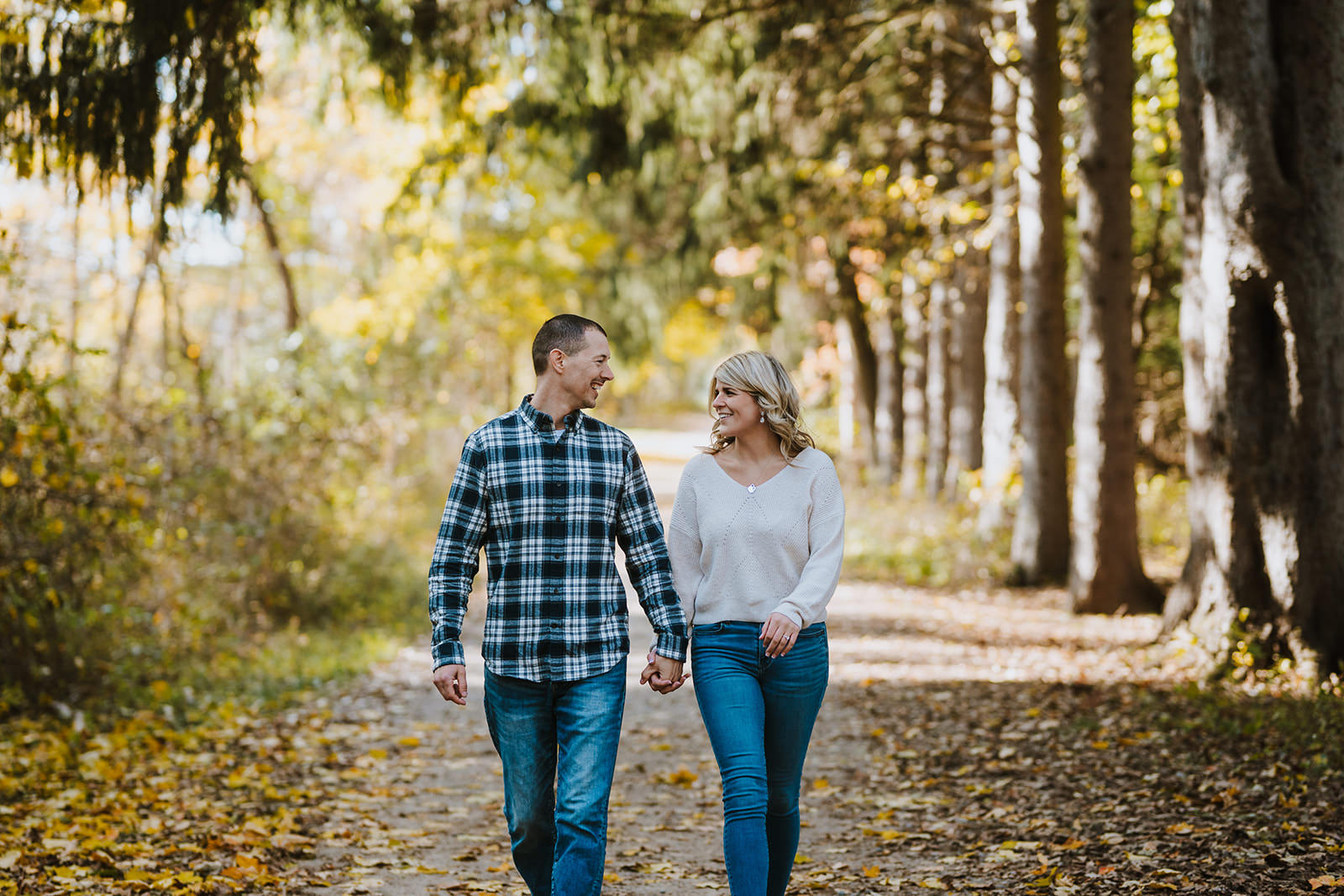 Fall Stony Creek Engagement Session | Christy & Kevin