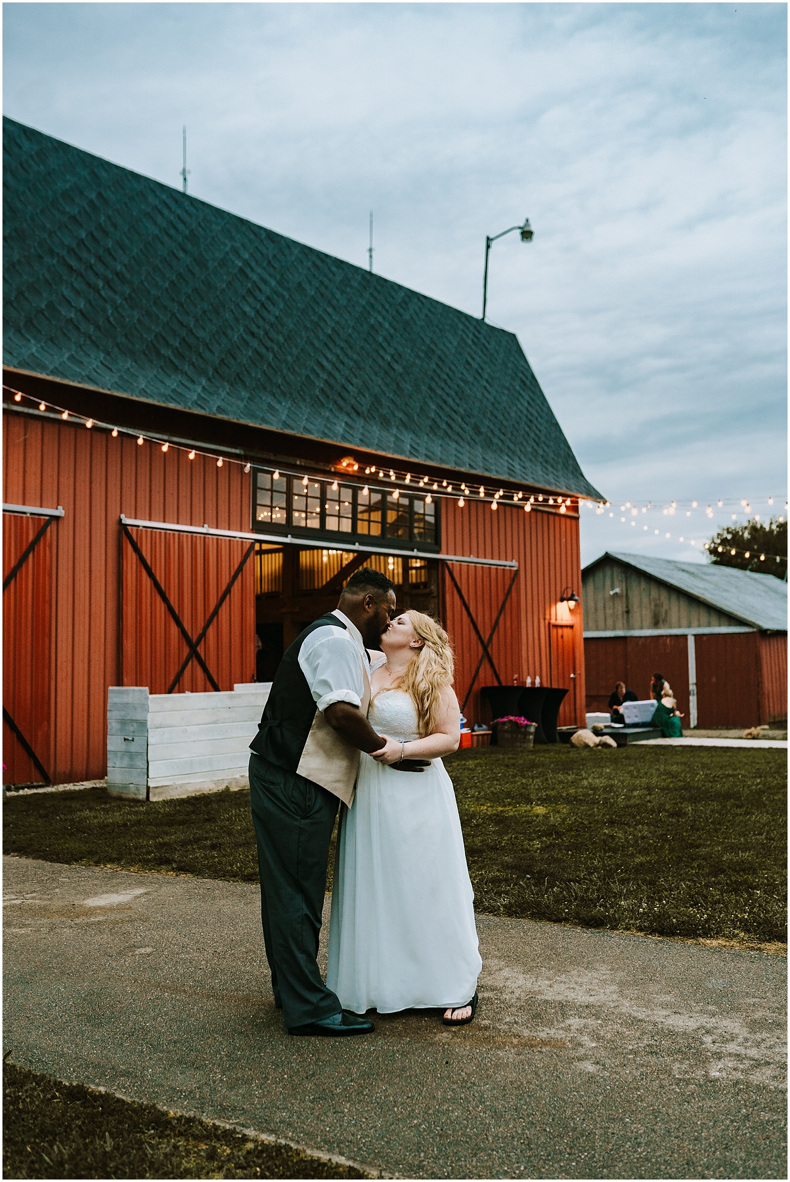 cherry barc barn wedding