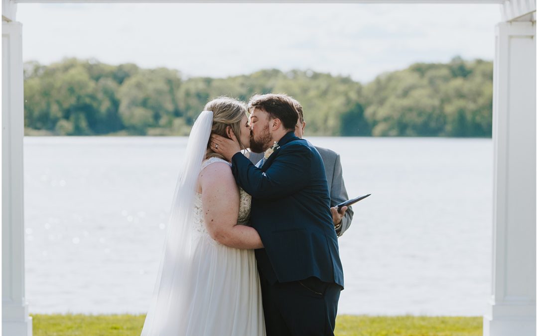 Waldenwoods Lodge Wedding | Mike & Kirstin